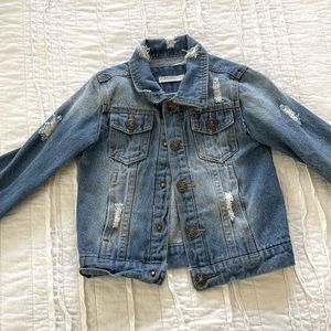 Trendy little girls (toddler) Jean jacket!